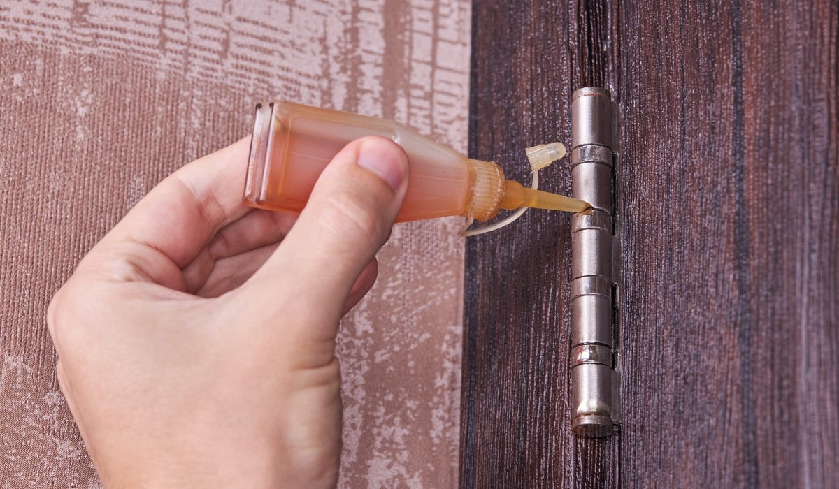 5 Quick Ways to Silence a Squeaky Door Hinge Permanently